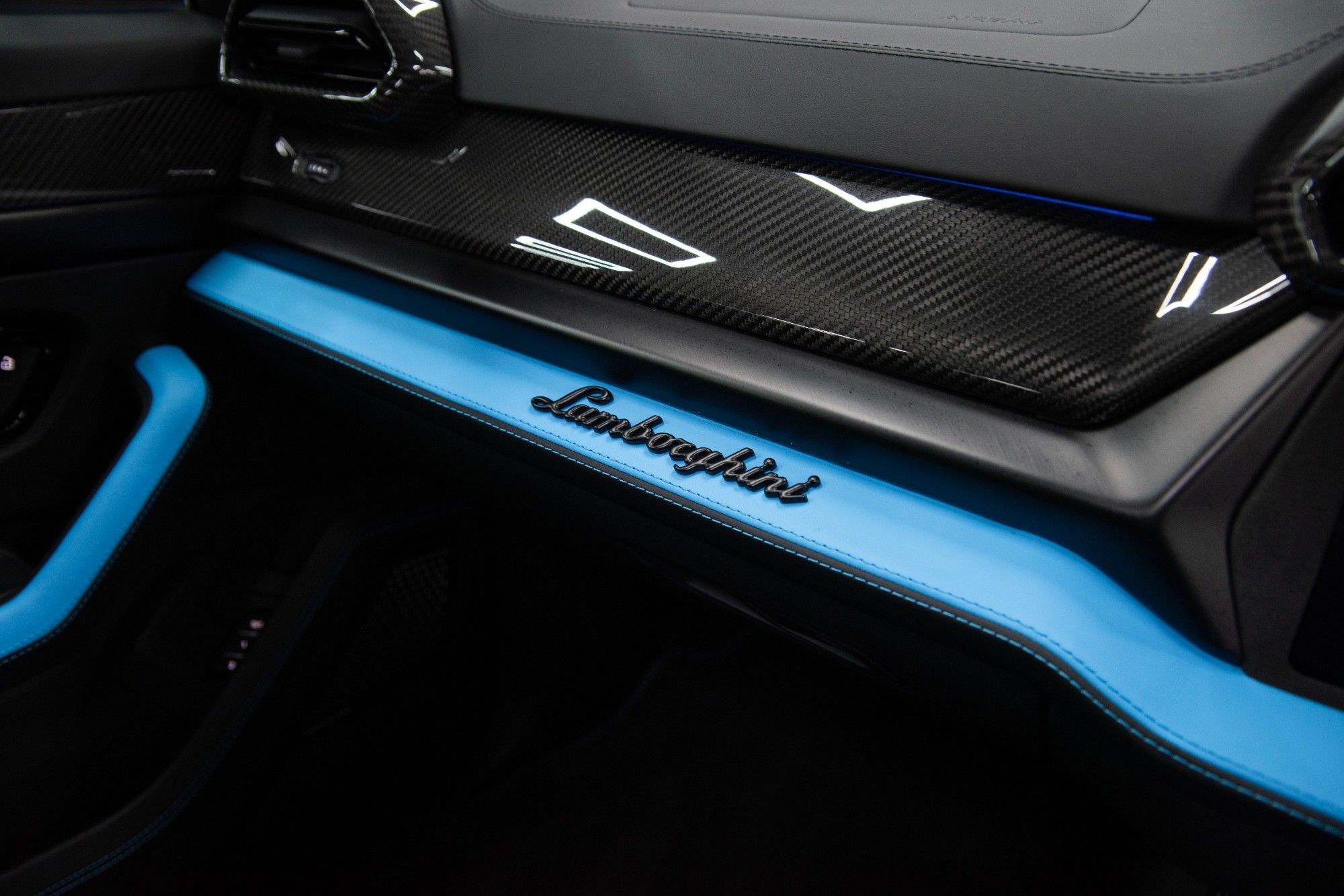 USED 2025 25 LAMBORGHINI URUS 4.0 V8 BiTurbo SE 