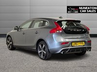 USED 2017 67 VOLVO V40 2.0 T2 R-Design Hatchback 5dr Petrol Manual Euro 6 (s/s) (122 ps) Sat Nav