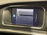 USED 2017 67 VOLVO V40 2.0 T2 R-Design Hatchback 5dr Petrol Manual Euro 6 (s/s) (122 ps) Sat Nav