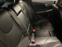 USED 2017 67 VOLVO V40 2.0 T2 R-Design Hatchback 5dr Petrol Manual Euro 6 (s/s) (122 ps) Sat Nav