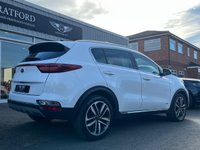 USED 2020 69 KIA SPORTAGE 1.6 T-GDi 4 SUV 5dr Petrol DCT AWD Euro 6 (s/s) (174 bhp) PANORAMIC GLASS ROOF - FULL BLACK LEATHER - Reversing Camera System- Heated Front and Outer Rear Seats - Heated Steering Wheel