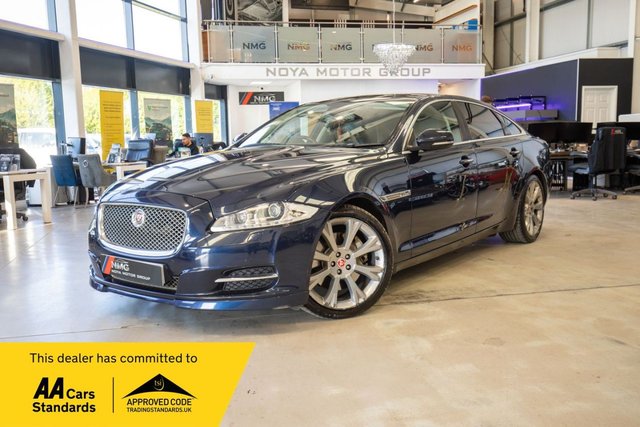 2014 XJ 3.0D V6 PREMIUM LUXURY SALOON 4DR DIESEL AUTO EURO 5 S S... photo