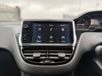 USED 2019 19 PEUGEOT 208 1.2 PureTech Signature Euro 6 (s/s) 5dr FULL SERVICE HISTORY