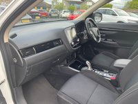 USED 2019 69 MITSUBISHI OUTLANDER 2.4h TwinMotor 13.8kWh Design SUV 5dr Petrol Plug-in Hybrid CVT 4WD Euro 6 (s/s) (224 ps) 