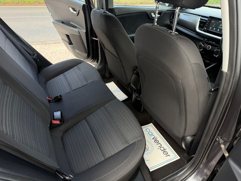 USED 2019 19 KIA STONIC 1.6 CRDi 2 SUV 5dr Diesel Manual Euro 6 (s/s) (108 bhp) 6 Services|Sensors|Cruise|Apple CarPlay/Android Auto|