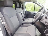 USED 2021 21 RENAULT TRAFIC 2.0 dCi ENERGY 30 Business Panel Van 5dr Diesel Manual LWB Standard Roof Euro 6 (s/s) (120 ps) FSH-6 SEATS-WHEELS