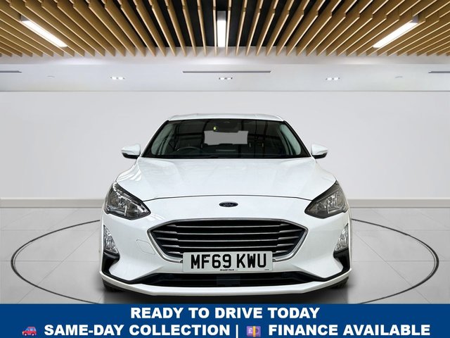 2019 69 FORD FOCUS 1.0T EcoBoost Titanium Hatchback 5dr Petrol Manual Euro 6 (s/s) (125 ps) Bluetooth | Cruise Control