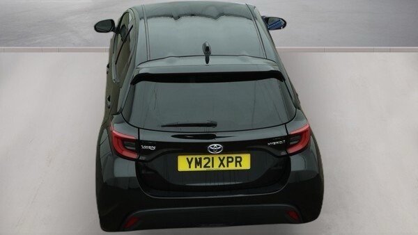USED 2021 21 TOYOTA YARIS 1.5 VVT-h Design Hatchback 5dr Petrol Hybrid E-CVT Euro 6 (s/s) (116 ps) 