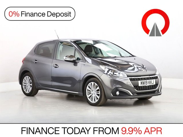 View our Peugeot 208 1.2 PureTech Signature Hatchback 5dr Petrol Manual Euro 6 (s/s) (82 ps)