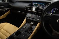 USED 2018 LEXUS RC 2.5 300h Luxury 
