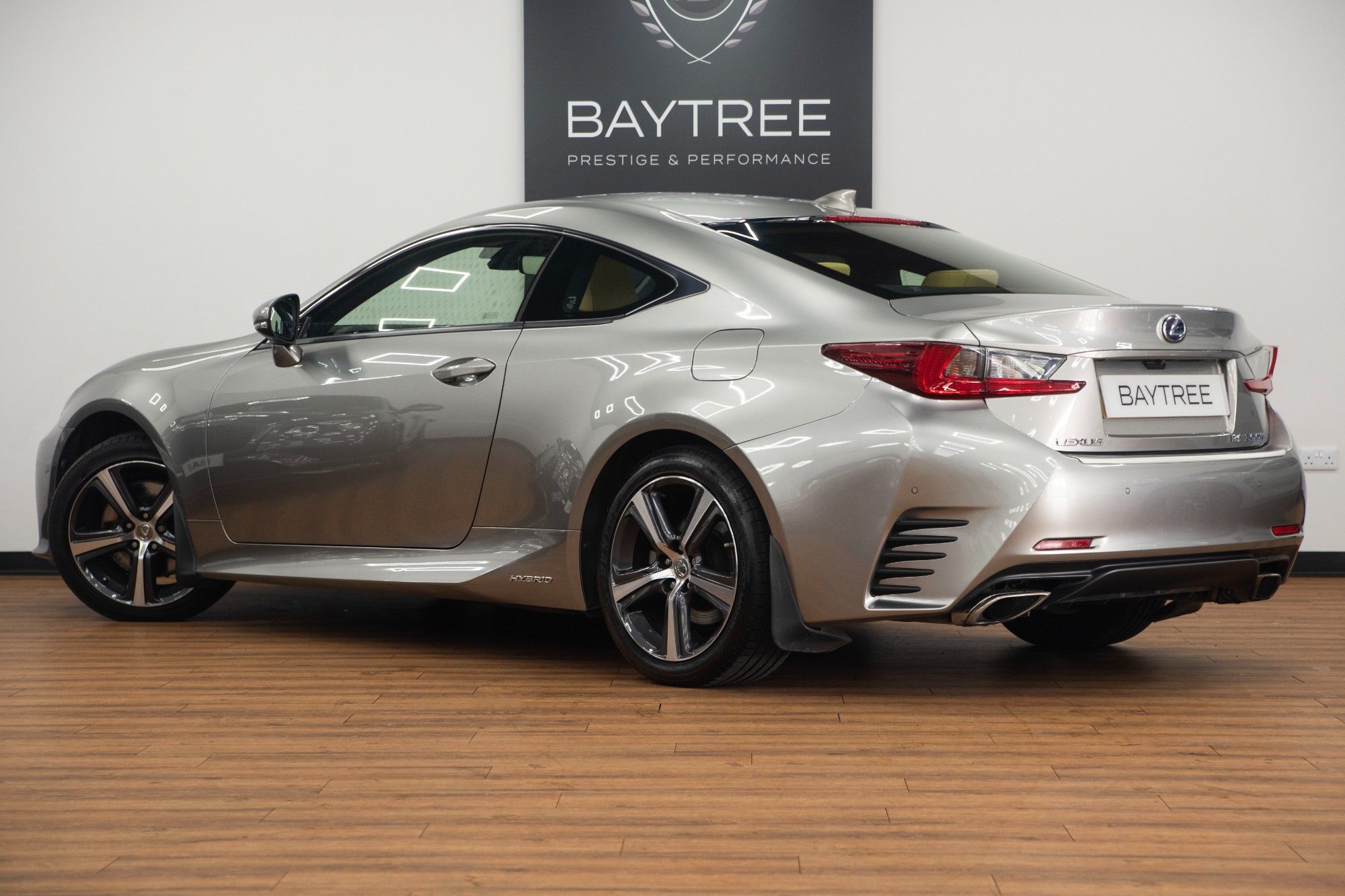 USED 2018 LEXUS RC 2.5 300h Luxury 