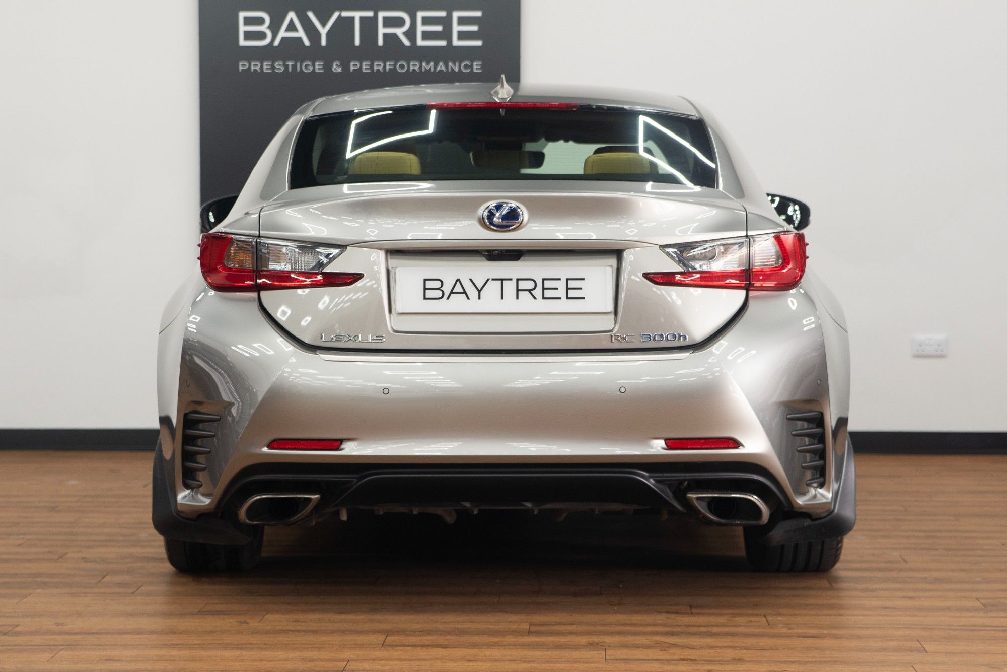 USED 2018 LEXUS RC 2.5 300h Luxury 