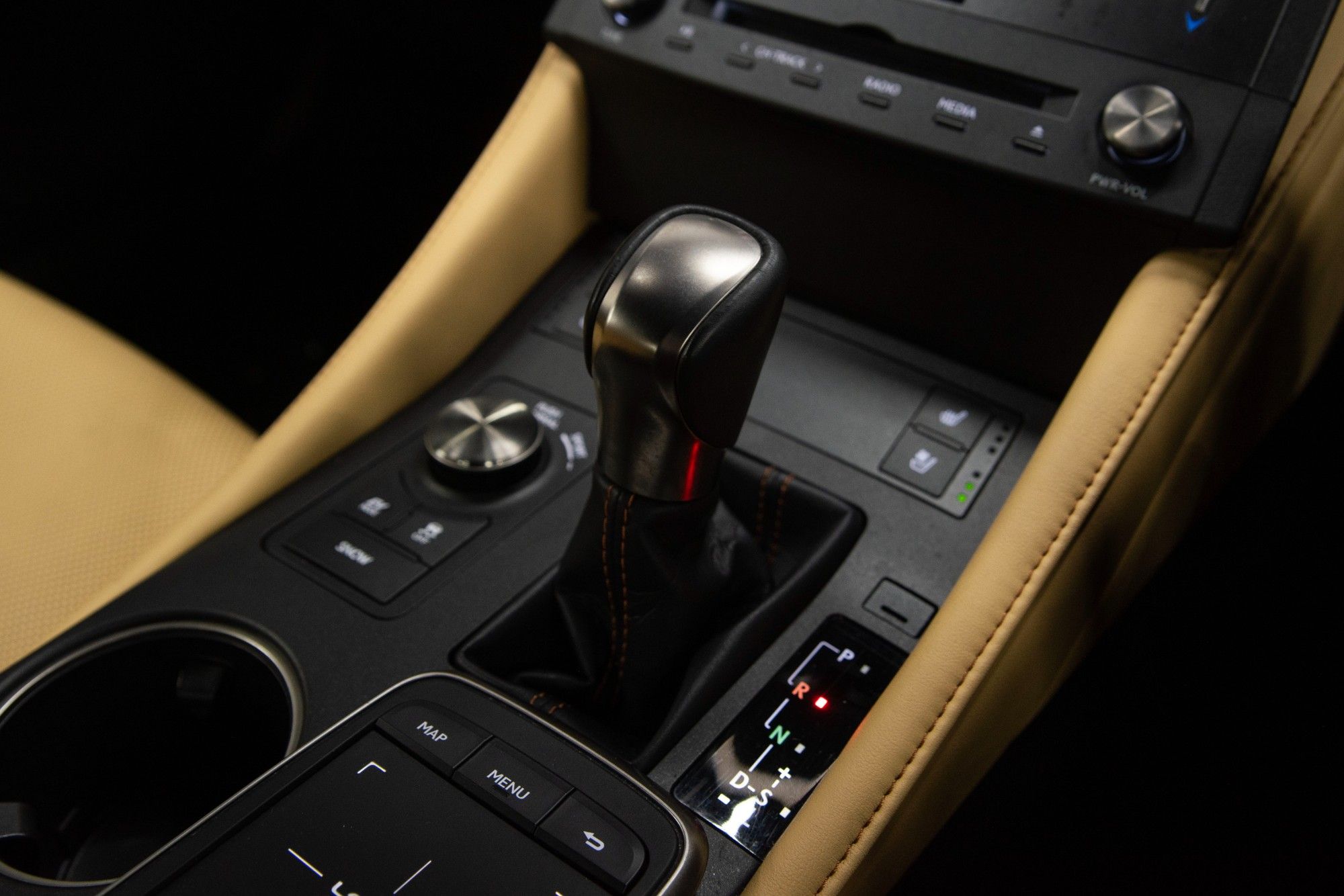 USED 2018 LEXUS RC 2.5 300h Luxury 