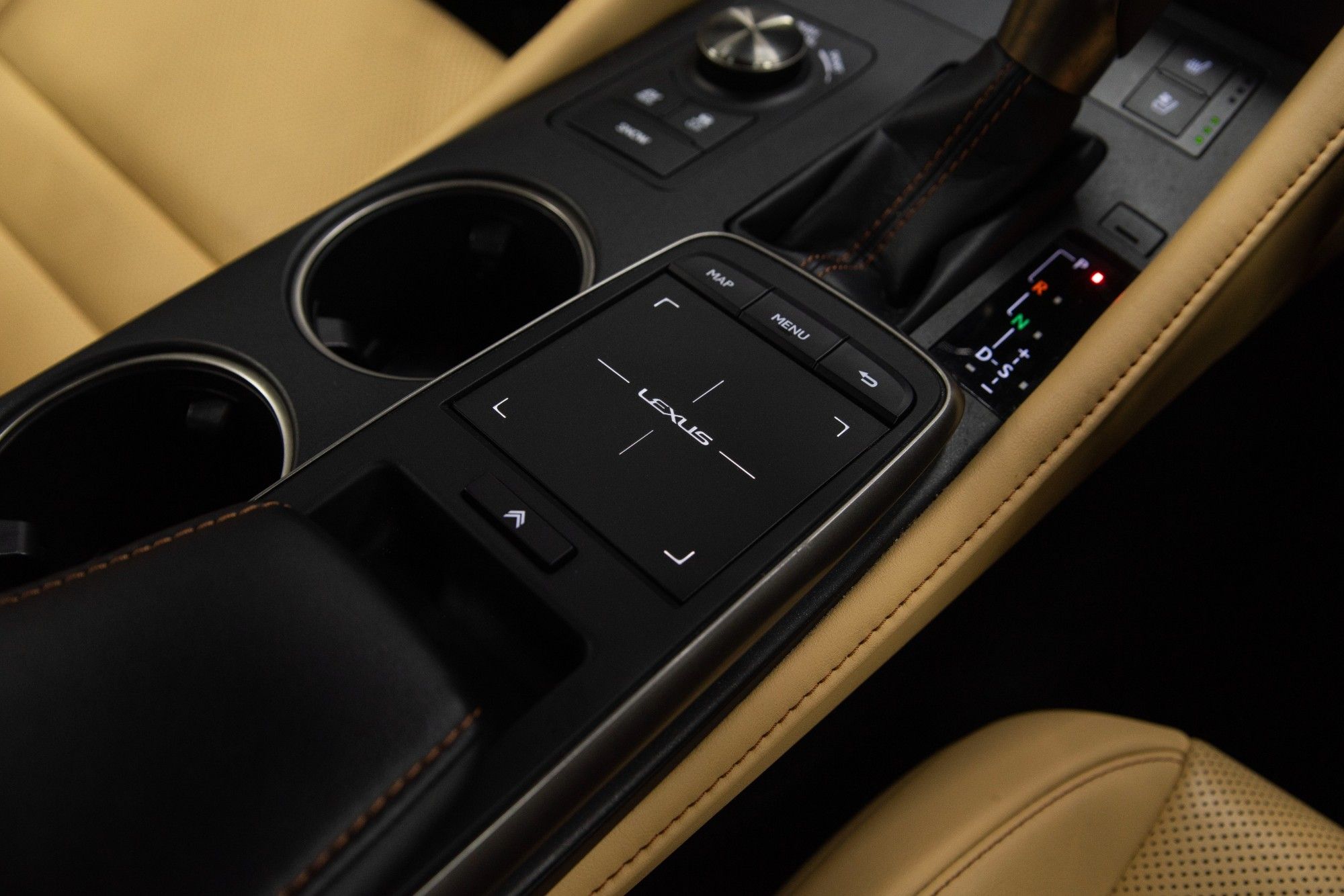 USED 2018 LEXUS RC 2.5 300h Luxury 