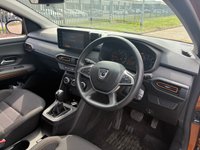 USED 2021 21 DACIA SANDERO STEPWAY 1.0 TCe Prestige Hatchback 5dr Petrol CVT Euro 6 (s/s) (90 ps) FULL DEALER SERVICE HISTORY* AUTOMATIC* SAT NAV* PARKING SENSORS* REVERSING CAMERA* CRUISE CONTROL* ELECTRIC HANDBRAKE* ECO MODE* AIR CON* BLUETOOTH PHONE AND AUDIO* DAB* USB* APPLE CARPLAY* ANDROID AUTO
