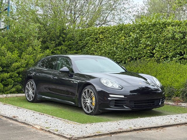 View our Porsche Panamera 3.0D V6 Hatchback 5dr Diesel TiptronicS Euro 5 (s/s) (300 ps)