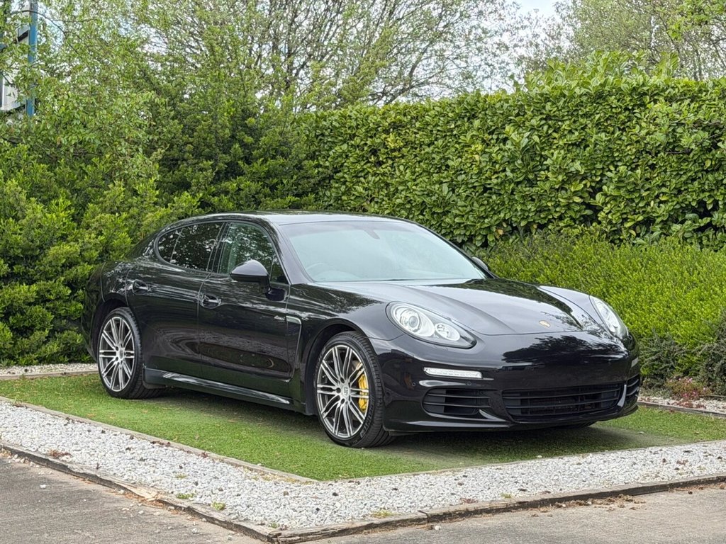 USED 2015 54 PORSCHE PANAMERA 3.0D V6 Hatchback 5dr Diesel TiptronicS Euro 5 (s/s) (300 ps) HEATED LEATHER, SUNROOF, 2KEYS, FSH