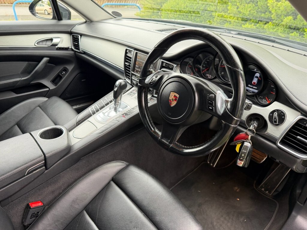 USED 2015 54 PORSCHE PANAMERA 3.0D V6 Hatchback 5dr Diesel TiptronicS Euro 5 (s/s) (300 ps) HEATED LEATHER, SUNROOF, 2KEYS, FSH