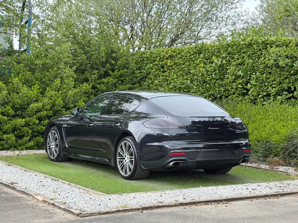 USED 2015 54 PORSCHE PANAMERA 3.0D V6 Hatchback 5dr Diesel TiptronicS Euro 5 (s/s) (300 ps) HEATED LEATHER, SUNROOF, 2KEYS, FSH