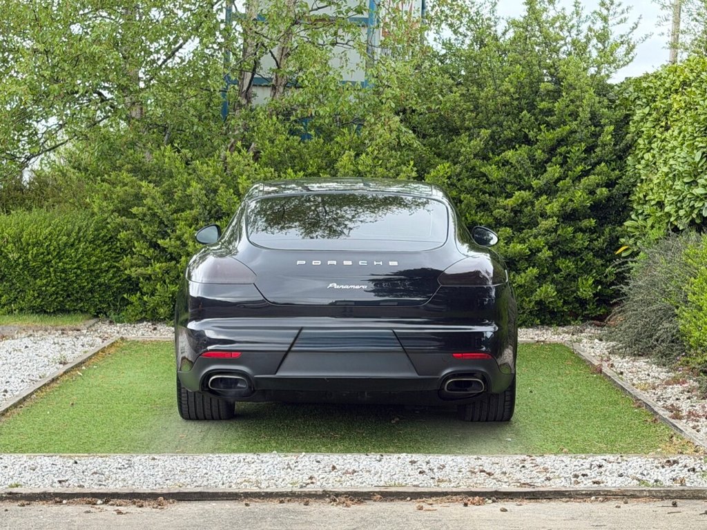 USED 2015 54 PORSCHE PANAMERA 3.0D V6 Hatchback 5dr Diesel TiptronicS Euro 5 (s/s) (300 ps) HEATED LEATHER, SUNROOF, 2KEYS, FSH