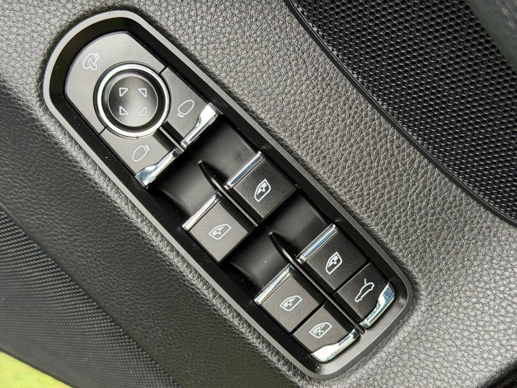 USED 2015 54 PORSCHE PANAMERA 3.0D V6 Hatchback 5dr Diesel TiptronicS Euro 5 (s/s) (300 ps) HEATED LEATHER, SUNROOF, 2KEYS, FSH