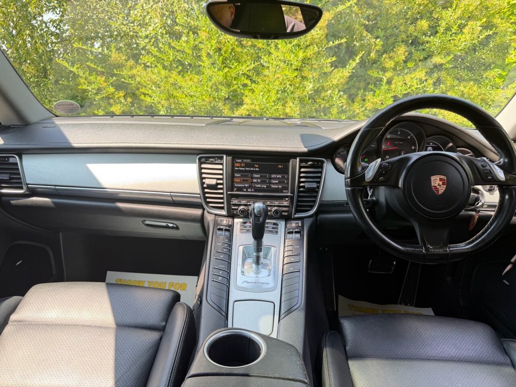 USED 2015 54 PORSCHE PANAMERA 3.0D V6 Hatchback 5dr Diesel TiptronicS Euro 5 (s/s) (300 ps) STUNNING VEHICLE WITH FANTASTIC MAINLY PORSCHE MAIN DEALER THE PORSCHE SPECIALIST SERVICE HISTORY