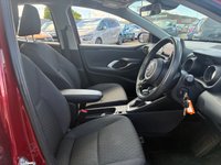 USED 2021 21 TOYOTA YARIS 1.5 VVT-h Design Hatchback 5dr Petrol Hybrid E-CVT Euro 6 (s/s) (116 ps) 1 OWNER FROM NEW* SERVICE HISTORY* PANORAMIC ROOF* AUTOMATIC* REVERSING CAMERA* LANE / SPEED ASSIST* ECO MODE* AIR CON* BLUETOOTH PHONE AND AUDIO* DAB* USB* REMOTE CENTRAL LOCKING WITH 2 KEYS
