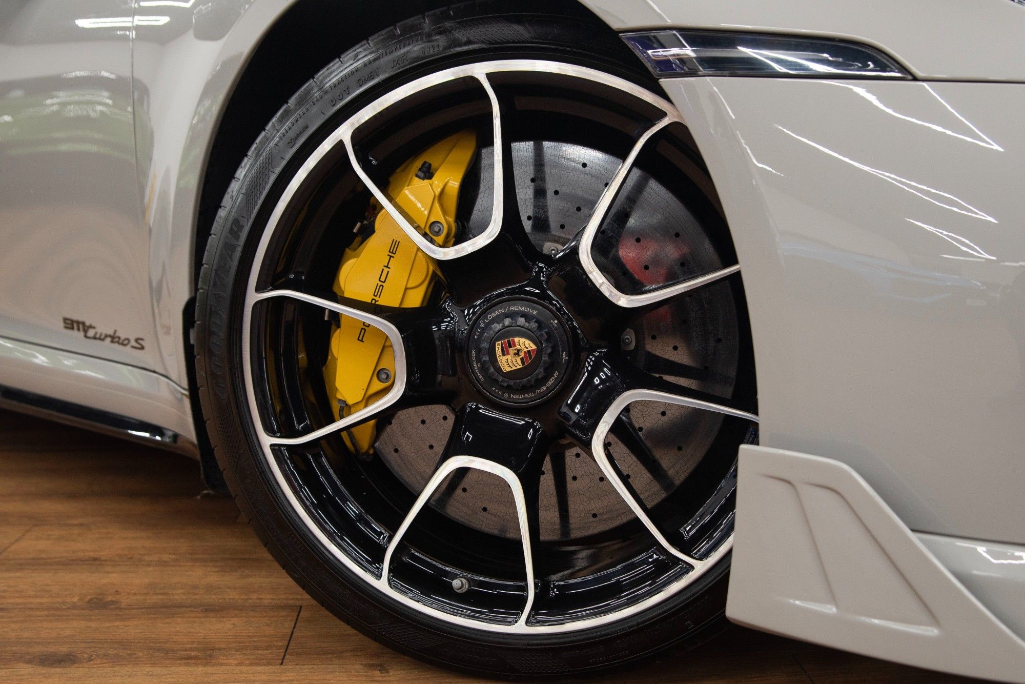 USED 2022 F PORSCHE 911 3.7T 992 Turbo S Coupe 