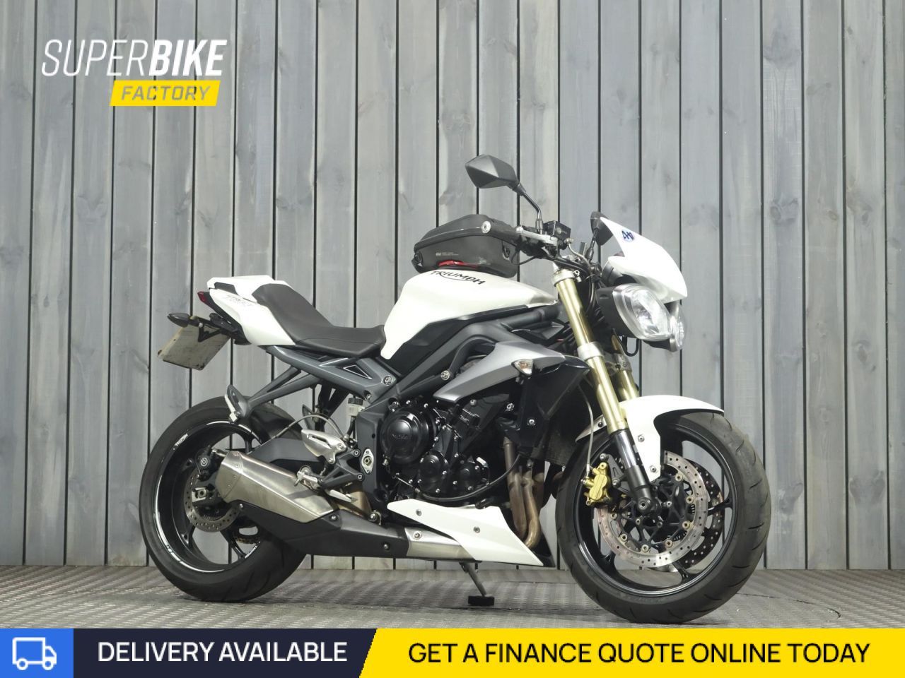 TRIUMPH STREET TRIPLE 675STREET TRIPLE 675