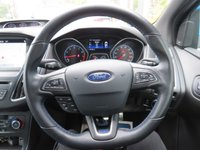 USED 2017 17 FORD FOCUS 2.3T EcoBoost RS Hatchback 5dr Petrol Manual AWD Euro 6 (s/s) (350 ps) ** EXTENDED WARRANTIES AVAILABLE **