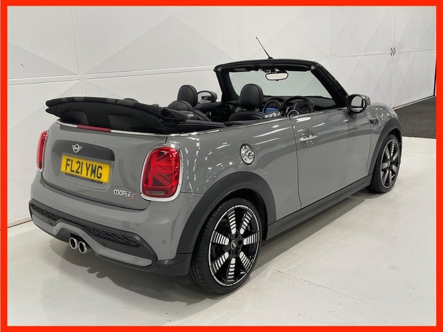View our MINI CONVERTIBLE