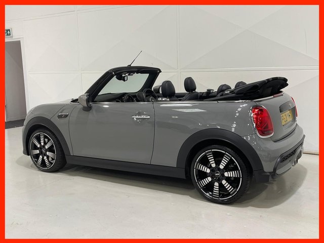 View our MINI CONVERTIBLE