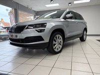 USED 2019 19 SKODA KAROQ 1.5 TSI ACT SE L SUV 5dr Petrol Manual Euro 6 (s/s) (150 ps) BRILLIANT SILVER / BLACK MICROSUEDE / LEATHER TRIM / HEATED FRONT SEATS / DUAL ZONE CLIMATE / ELECTRIC WINDOWS / POWERFOLD MIRRORS / CRUISE CONTROL / SPEED LIMITER / FRONT ASSIST / DRIVE MODE SELECTION / DAB FM AM TUNER / BLUETOOTH / USB / SMARTPHONE APP LINK / REAR PARKING CAMERA / FRONT AND REAR PARKING SENSORS / 18" ALLOY WHEELS / PRIVACY GLASS / SPACE SAVER SPARE WHEEL / SERVICE HISTORY