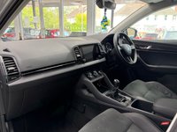 USED 2019 19 SKODA KAROQ 1.5 TSI ACT SE L SUV 5dr Petrol Manual Euro 6 (s/s) (150 ps) BRILLIANT SILVER / BLACK MICROSUEDE / LEATHER TRIM / HEATED FRONT SEATS / DUAL ZONE CLIMATE / ELECTRIC WINDOWS / POWERFOLD MIRRORS / CRUISE CONTROL / SPEED LIMITER / FRONT ASSIST / DRIVE MODE SELECTION / DAB FM AM TUNER / BLUETOOTH / USB / SMARTPHONE APP LINK / REAR PARKING CAMERA / FRONT AND REAR PARKING SENSORS / 18" ALLOY WHEELS / PRIVACY GLASS / SPACE SAVER SPARE WHEEL / SERVICE HISTORY