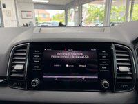 USED 2019 19 SKODA KAROQ 1.5 TSI ACT SE L SUV 5dr Petrol Manual Euro 6 (s/s) (150 ps) BRILLIANT SILVER / BLACK MICROSUEDE / LEATHER TRIM / HEATED FRONT SEATS / DUAL ZONE CLIMATE / ELECTRIC WINDOWS / POWERFOLD MIRRORS / CRUISE CONTROL / SPEED LIMITER / FRONT ASSIST / DRIVE MODE SELECTION / DAB FM AM TUNER / BLUETOOTH / USB / SMARTPHONE APP LINK / REAR PARKING CAMERA / FRONT AND REAR PARKING SENSORS / 18" ALLOY WHEELS / PRIVACY GLASS / SPACE SAVER SPARE WHEEL / SERVICE HISTORY