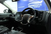 USED 2019 19 MITSUBISHI OUTLANDER 2.4h TwinMotor 13.8kWh Juro SUV 5dr Petrol Plug-in Hybrid CVT 4WD Euro 6 (s/s) (209 ps) 