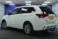 USED 2019 19 MITSUBISHI OUTLANDER 2.4h TwinMotor 13.8kWh Juro SUV 5dr Petrol Plug-in Hybrid CVT 4WD Euro 6 (s/s) (209 ps) 