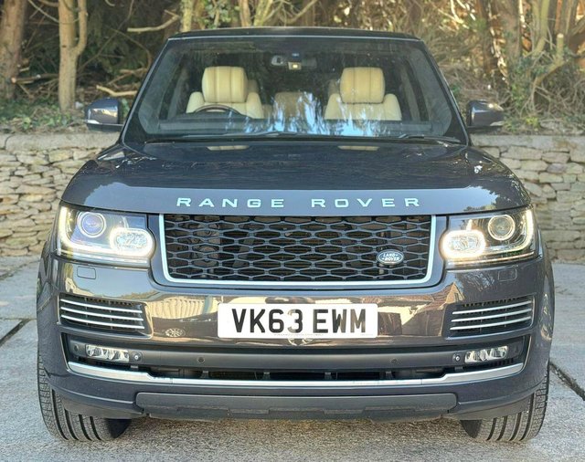 View our LAND ROVER RANGE ROVER