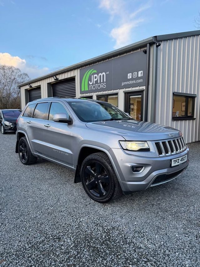 View our JEEP GRAND CHEROKEE