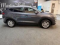 USED 2020 70 HYUNDAI TUCSON 1.6 GDi SE NAV MANUAL PETROL 2 OWNERS FSH READY TO DRIVE AWAY  APPLE PLAY REVERSE CAMERA PRIVACY DUAL CLIMATE MEDIA BLUETOOTH DAB SAT NAV