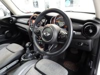 USED 2017 17 MINI HATCH 1.5 Cooper Hatchback 3dr Petrol Auto Euro 6 (s/s) (136 ps) CHILI PACK-PAN ROOF-HTD SEATS