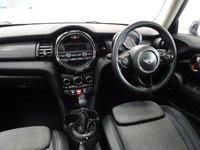 USED 2017 17 MINI HATCH 1.5 Cooper Hatchback 3dr Petrol Auto Euro 6 (s/s) (136 ps) CHILI PACK-PAN ROOF-HTD SEATS