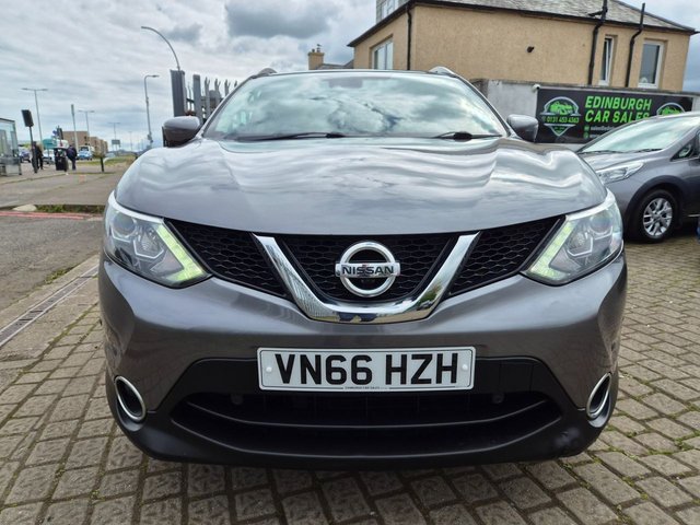 View our NISSAN QASHQAI