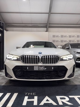 View our BMW 3 SERIES