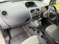 USED 2020 20 RENAULT KANGOO MAXI ZE LL21 33kWh Business Crew Van 4dr Electric Auto L3 H1 (i) (60 ps) AUX. HEATER FOR GREATER RANGE