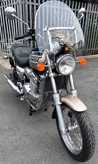 2002 TRIUMPH THUNDERBIRD 900