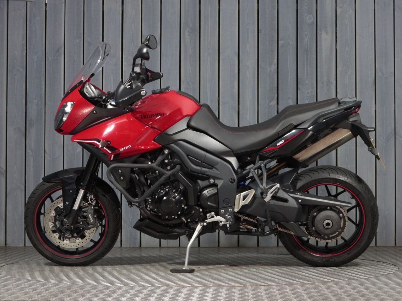 TRIUMPH TIGER 1050
