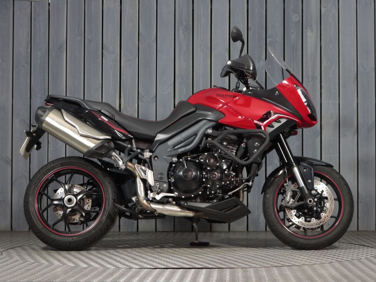 TRIUMPH TIGER 1050