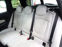 USED 2023 72 MINI CLUBMAN 1.5 Cooper Exclusive Estate 6dr Petrol Steptronic Euro 6 (s/s) (136 ps) PREMIUM PLUS PACK-PAN ROOF