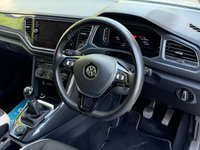 USED 2018 68 VOLKSWAGEN T-ROC 2.0 TDI SEL SUV 5dr Diesel Manual 4Motion Euro 6 (s/s)  Sat Nav, CarPlay, 4x4